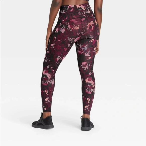 NWT Contour Power Waist  High Rise 7/8 Purple Print Leggings All In Motion - Picture 9 of 15